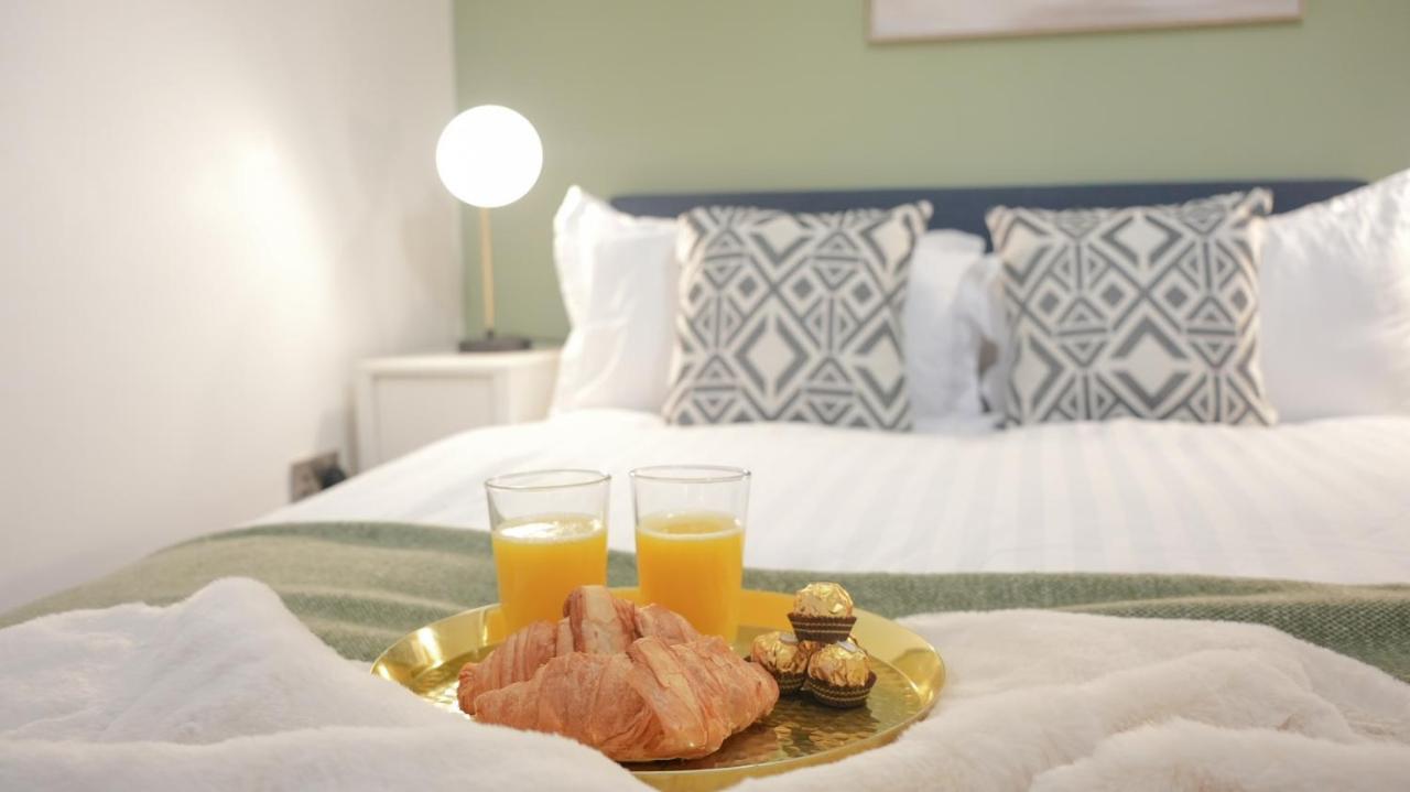 Stunning Brighton Seaside 2-Bedroom Townhouse With Patio, Sleeps 6 Екстериор снимка