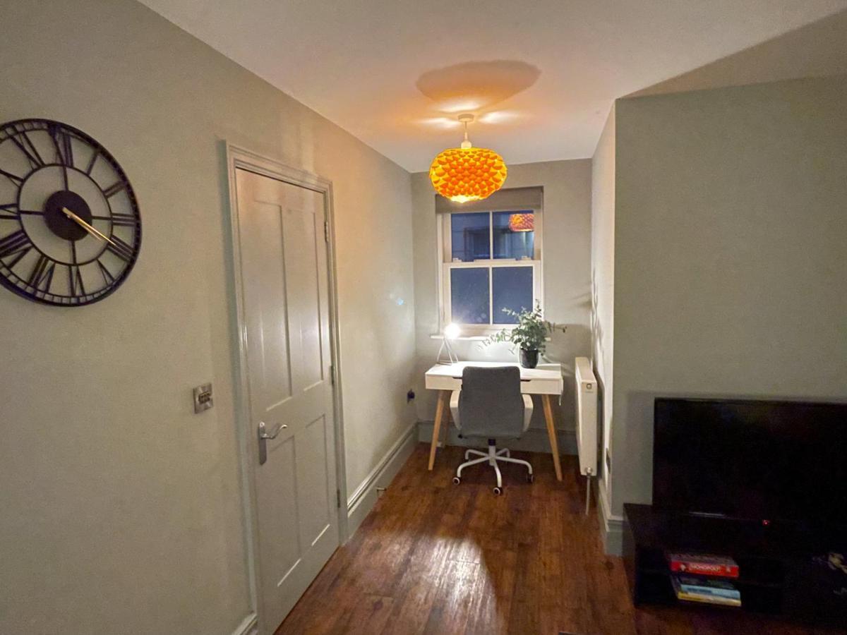 Stunning Brighton Seaside 2-Bedroom Townhouse With Patio, Sleeps 6 Екстериор снимка