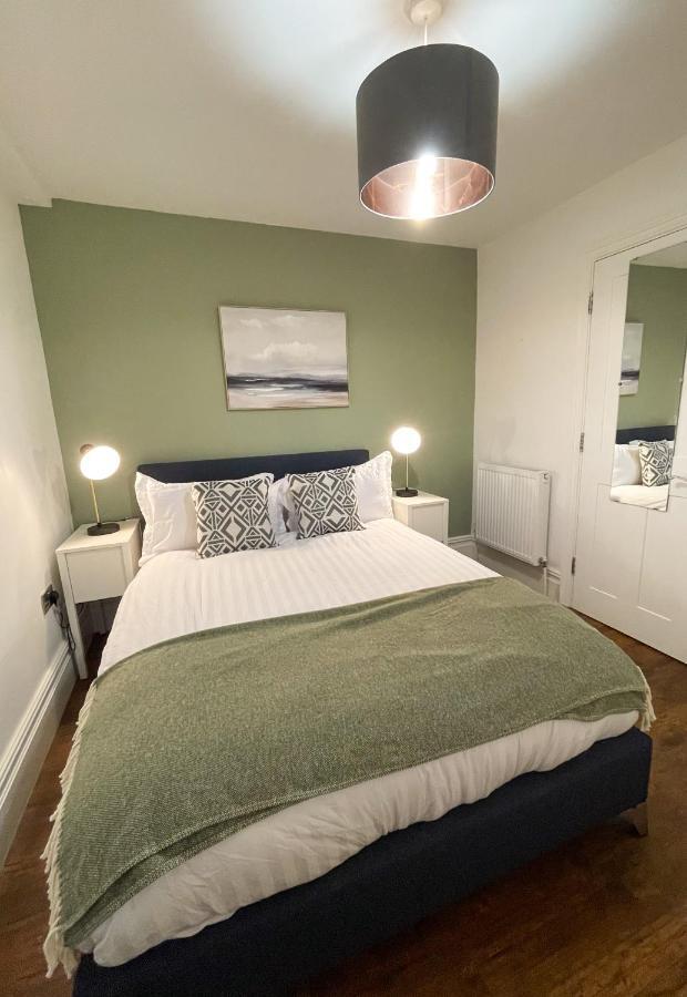 Stunning Brighton Seaside 2-Bedroom Townhouse With Patio, Sleeps 6 Екстериор снимка